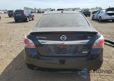 2013 Nissan Altima 2.5 z USA, uszkodzony, nr VIN 1N4AL3AP2DN560397
